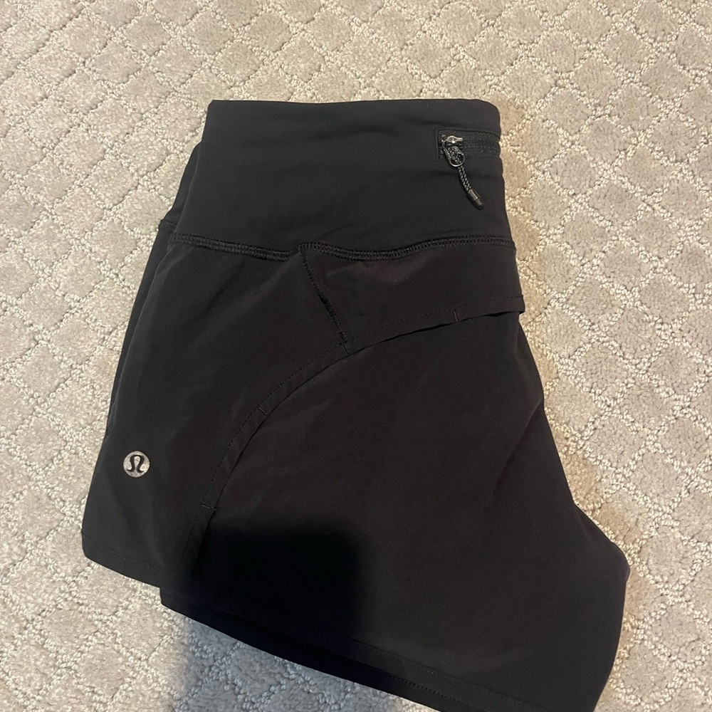 lululemon athletica Women's Black Speed Up shorts size 2!